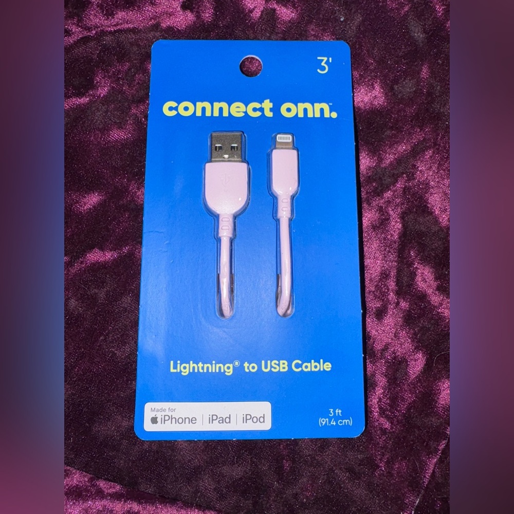 Connect Onn. Lightning to USB Cable 3ft iPhone Charger
